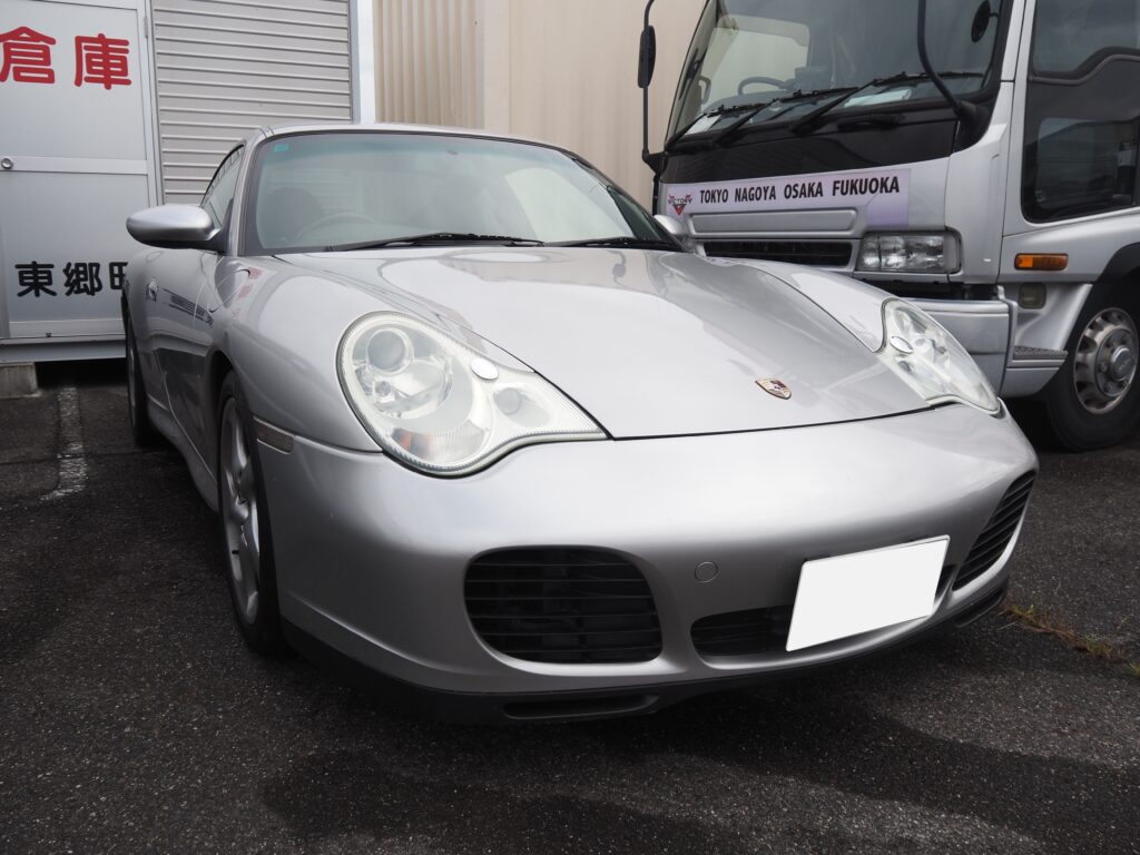 996