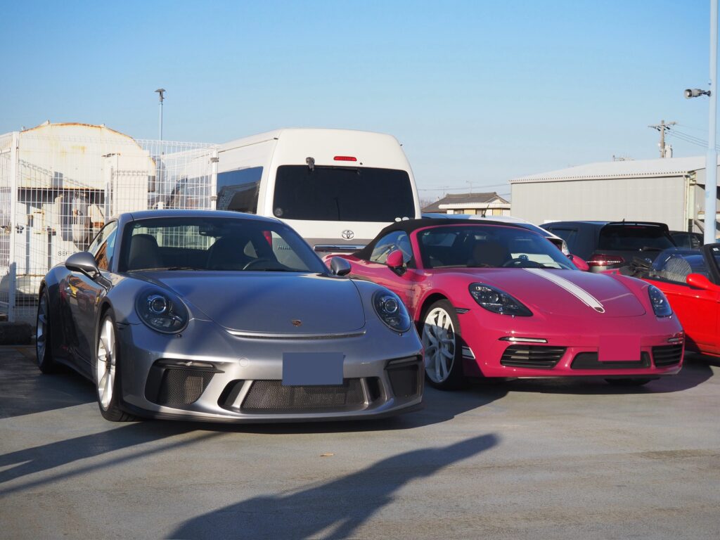 991と718