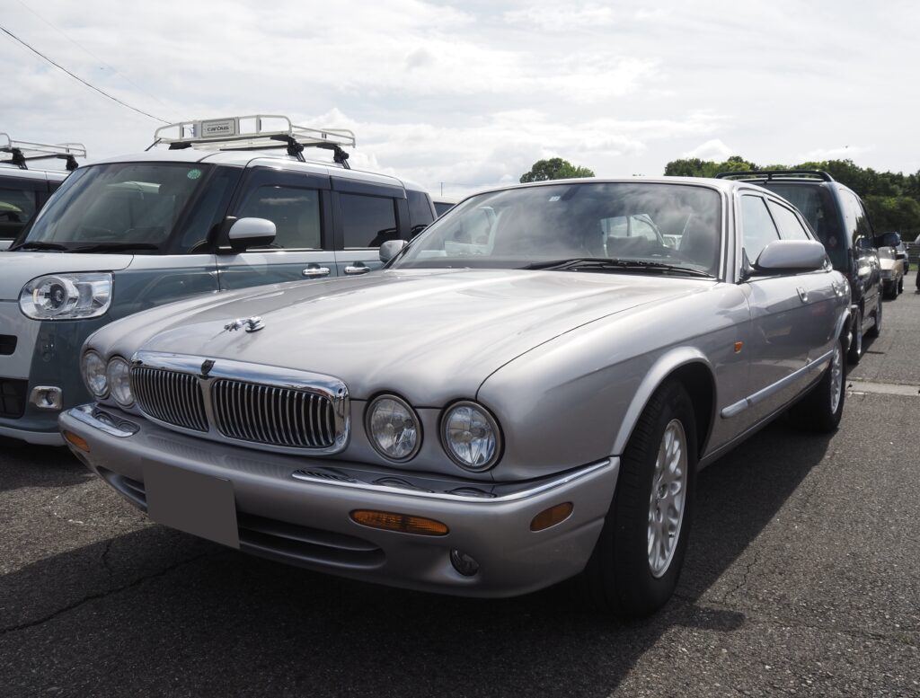 ジャガーXJ