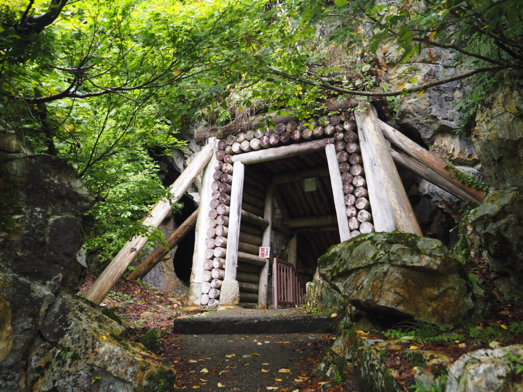 延沢銀山遺跡